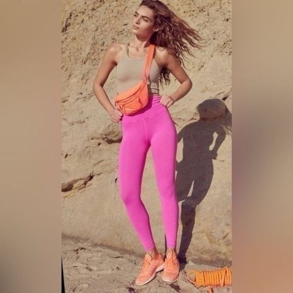 FP Movement High-Rise 7/8 Good Karma Legging  - Size M/L